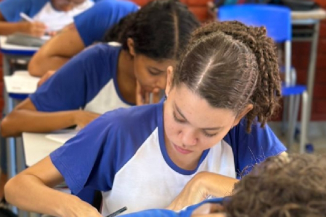 Secretaria de Educação realiza último aulão do Enem para estudantes mineiros